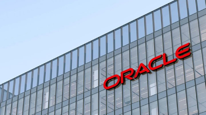 TechDogs-"An Image Showing The Oracle Building"